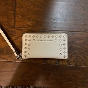 White Michael Kors wristlet